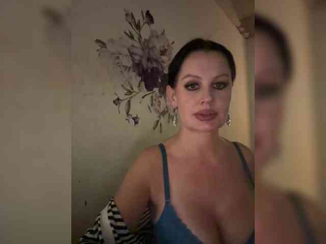 RoyalBreasts