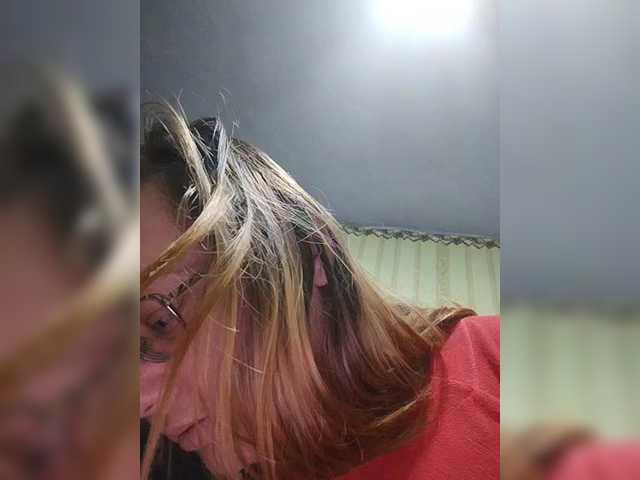 SlutPrincesss's BongaCams show and profile