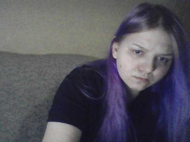 Kira-Kriss's BongaCams show and profile