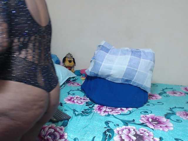 alisse27's BongaCams show and profile