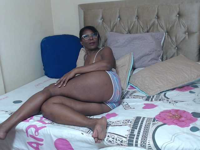 alisse27's BongaCams show and profile