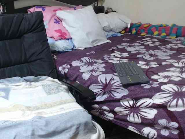 alisse27 webcam
