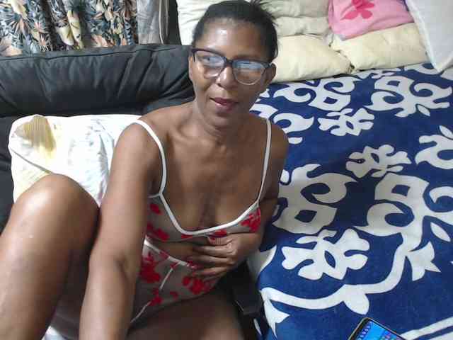 alisse27 webcam
