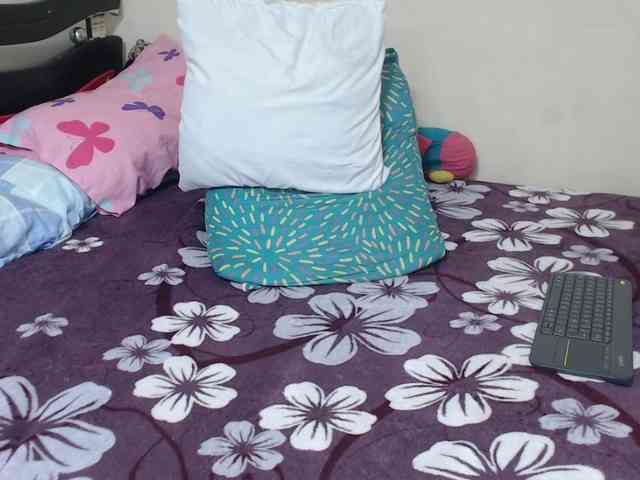 alisse27 webcam