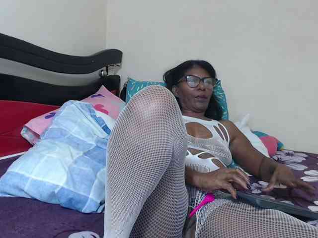 alisse27 webcam