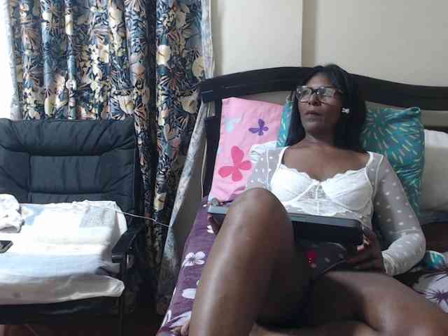 alisse27 webcam