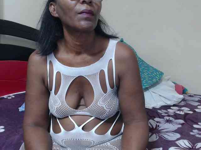 alisse27 webcam