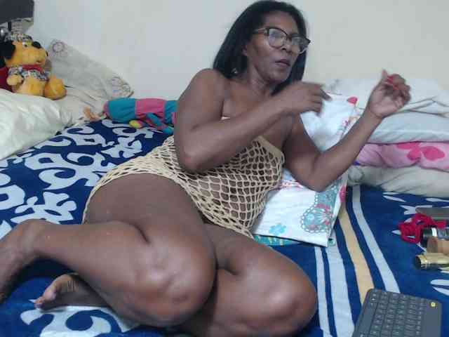 alisse27 Live Webcam on BongaCams