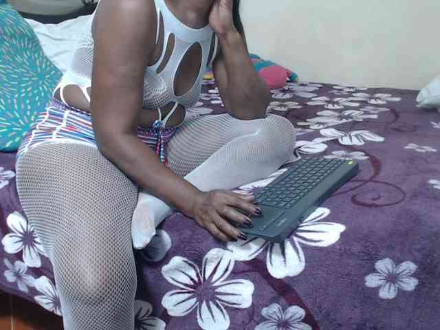 alisse27 webcam