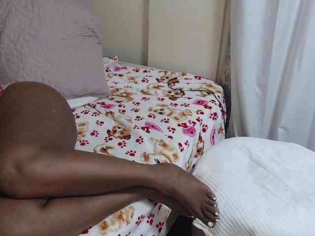 alisse27 Live Webcam on BongaCams