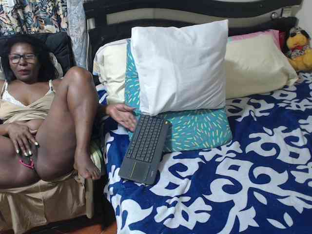 alisse27 webcam
