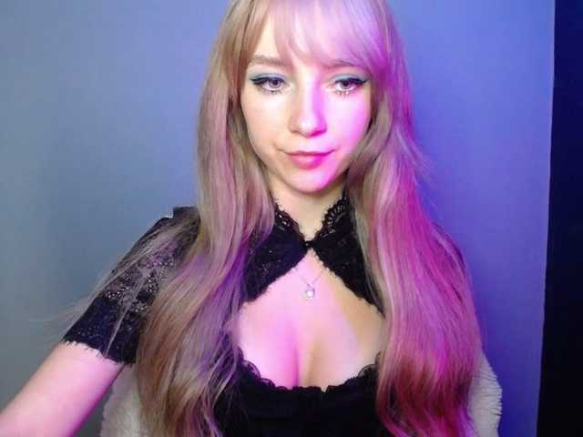 LuciaLovely webcam