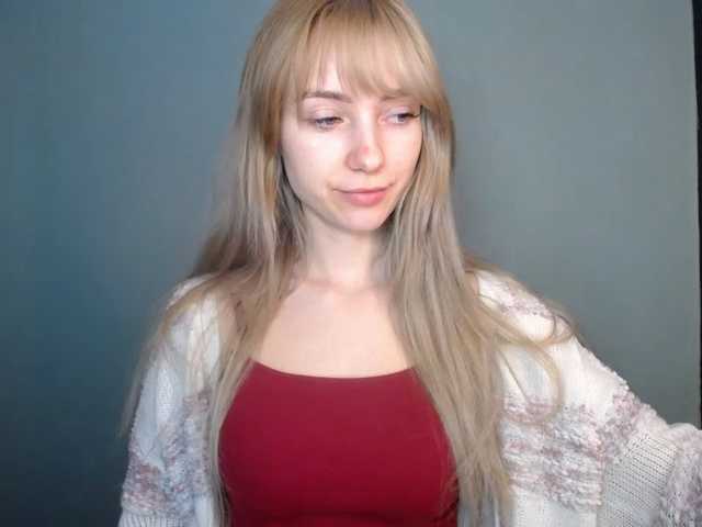 LuciaLovely's BongaCams show and profile