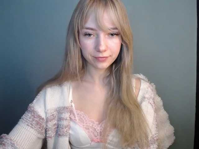 LuciaLovely's BongaCams show and profile