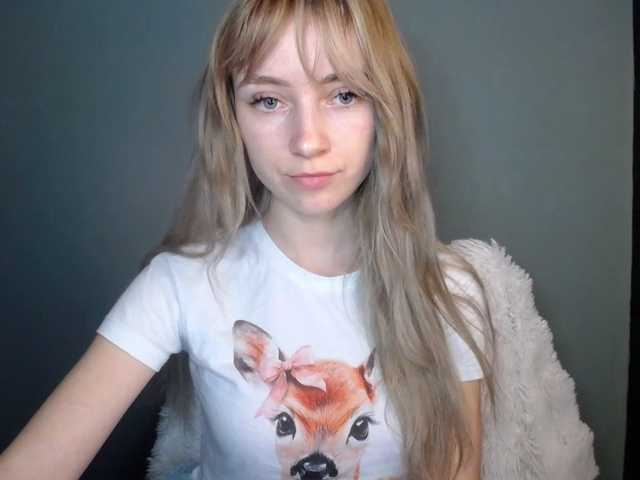 LuciaLovely's BongaCams show and profile