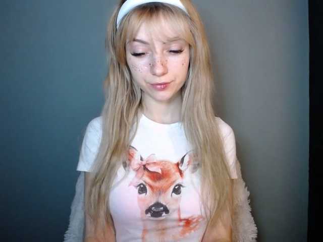 LuciaLovely's BongaCams show and profile