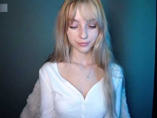 LuciaLovely webcam