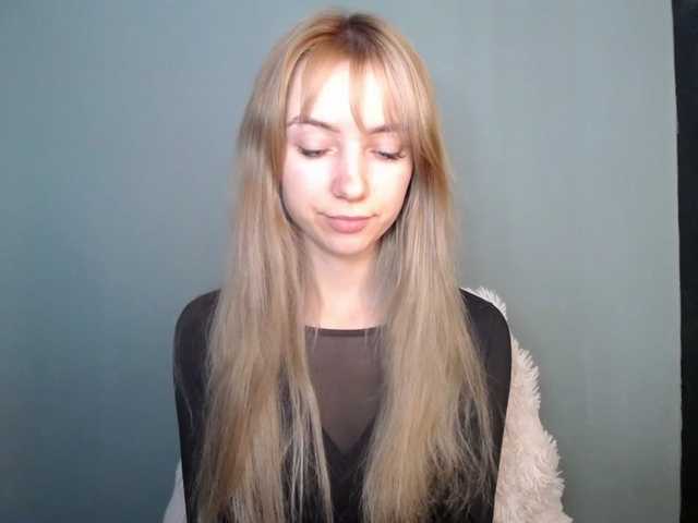 LuciaLovely's BongaCams show and profile