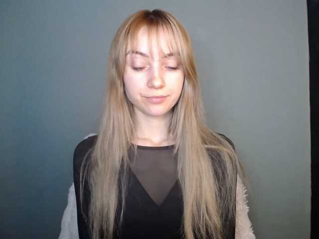 LuciaLovely's BongaCams show and profile