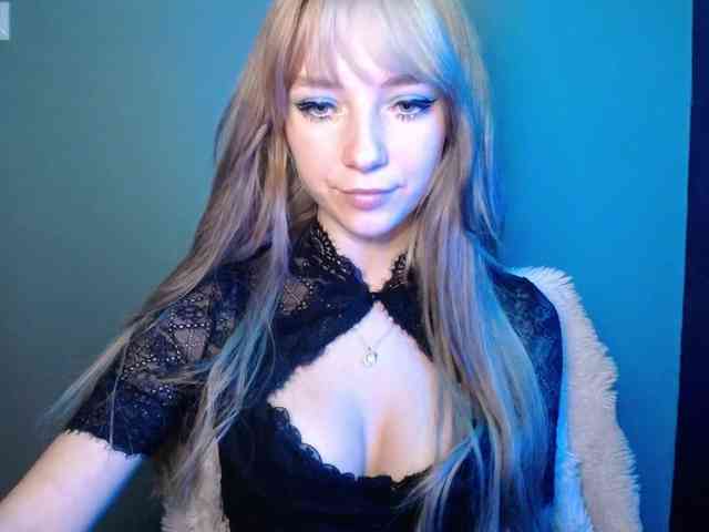 LuciaLovely webcam