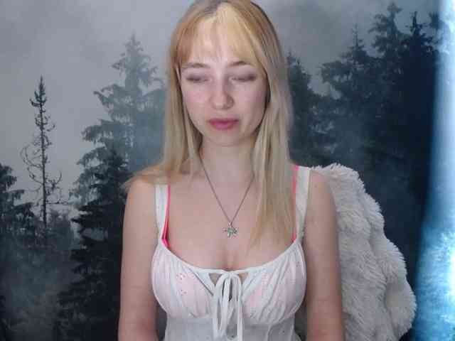 LuciaLovely webcam