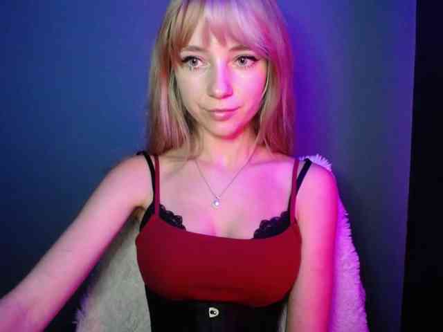 LuciaLovely webcam