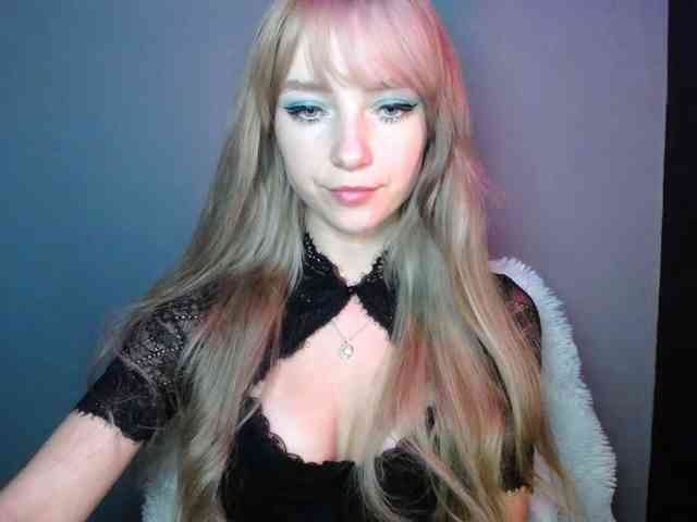 LuciaLovely webcam