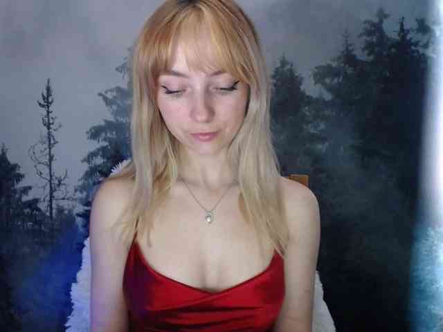 LuciaLovely webcam