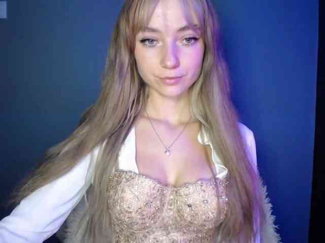 LuciaLovely webcam