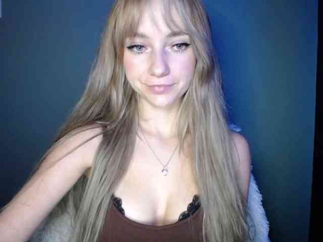 LuciaLovely webcam