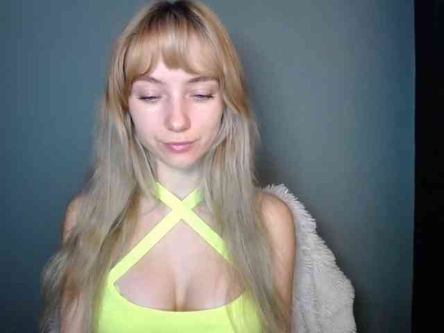 LuciaLovely webcam