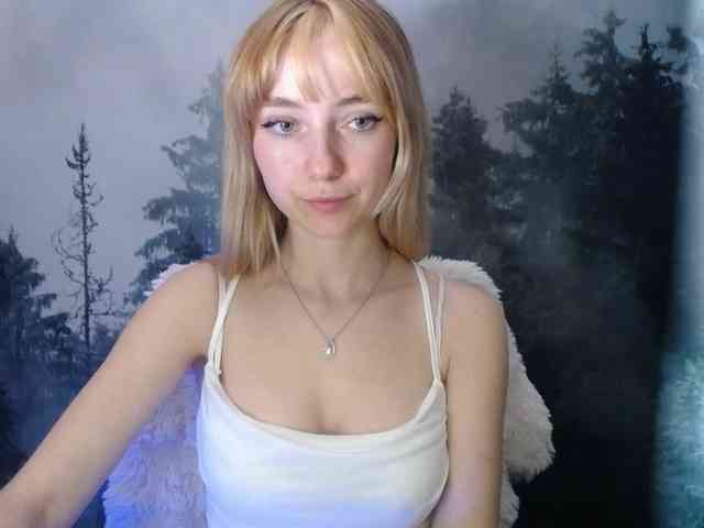 LuciaLovely webcam