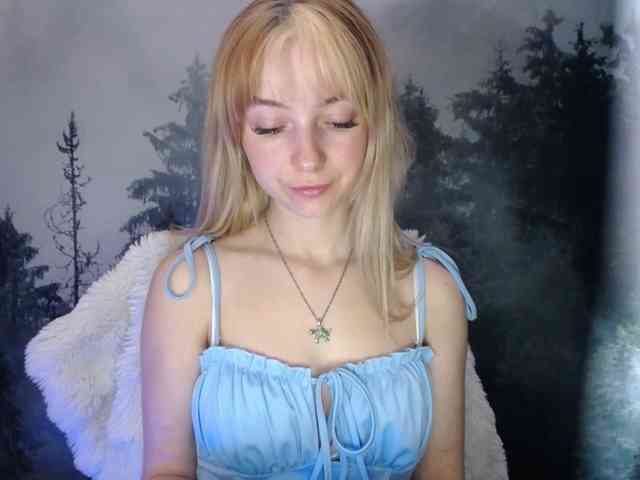 LuciaLovely webcam