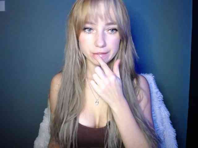 LuciaLovely webcam