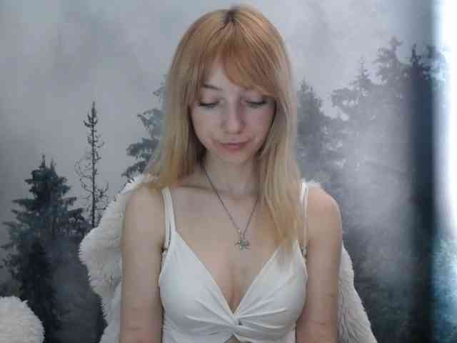 LuciaLovely webcam