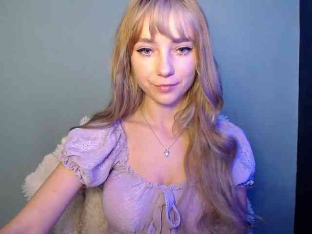 LuciaLovely webcam