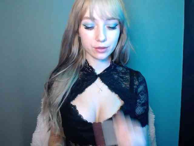 LuciaLovely webcam