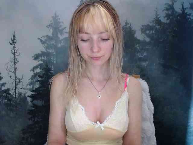 LuciaLovely webcam