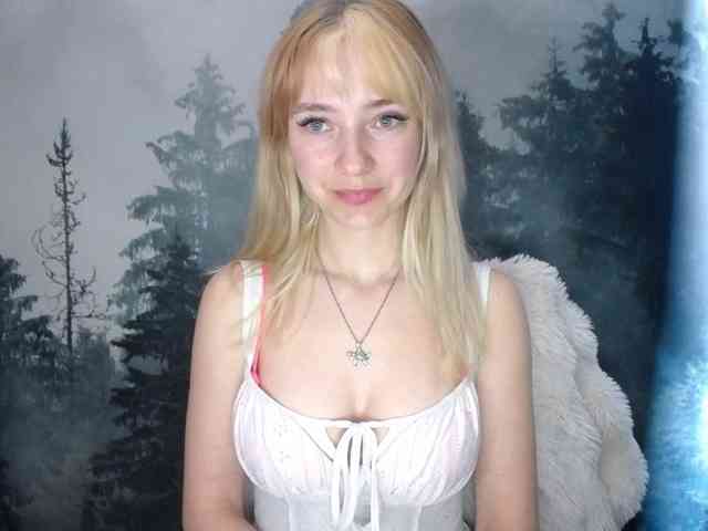 LuciaLovely webcam