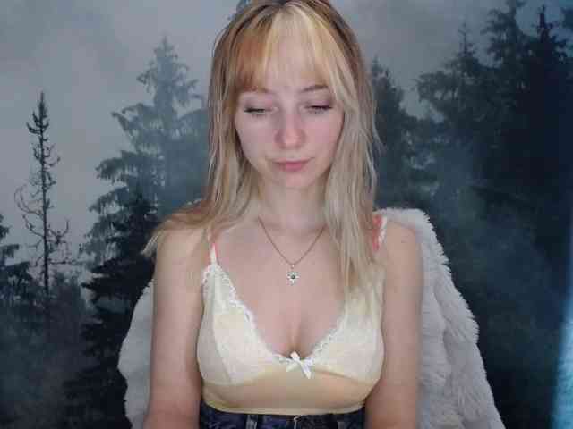 LuciaLovely webcam