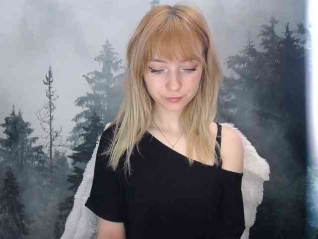 LuciaLovely webcam