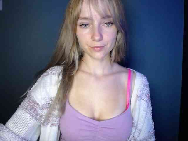 LuciaLovely webcam