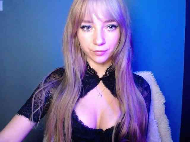 LuciaLovely webcam