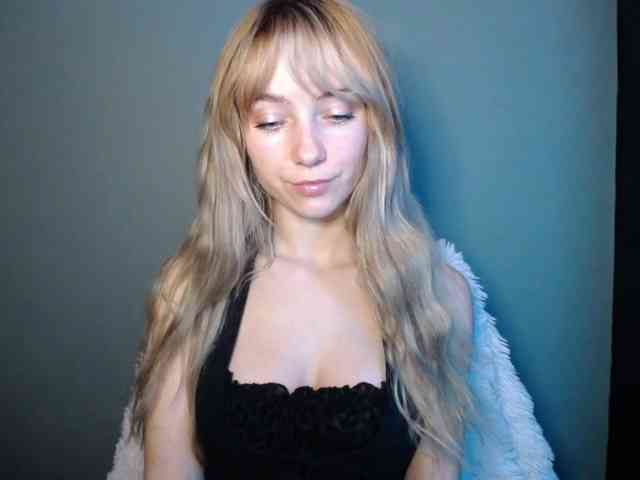 LuciaLovely LuciaLovely