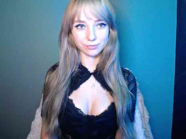 LuciaLovely webcam