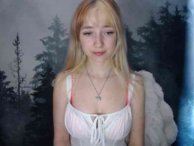 LuciaLovely webcam