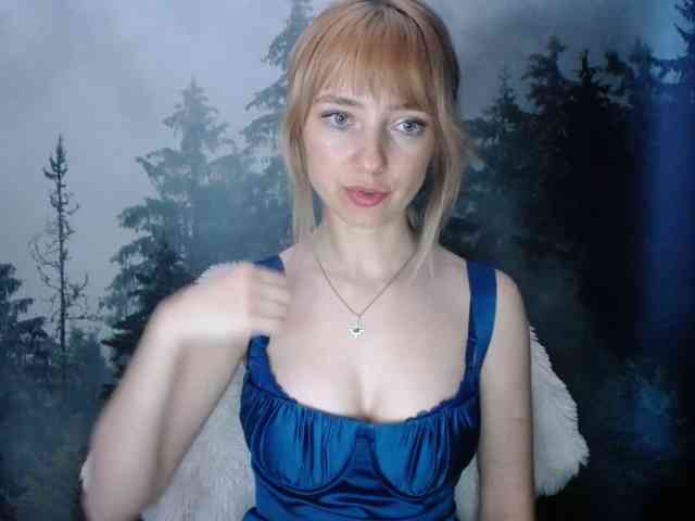 LuciaLovely webcam