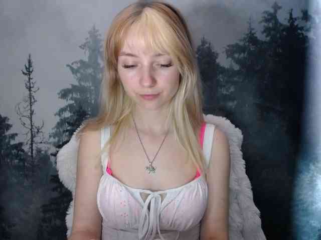 LuciaLovely webcam