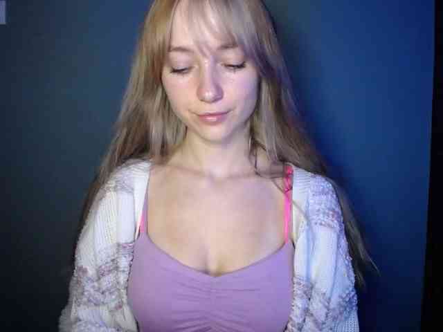 LuciaLovely webcam