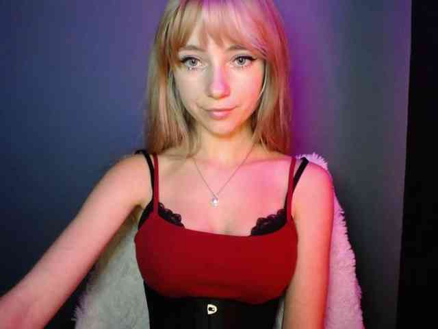 LuciaLovely webcam